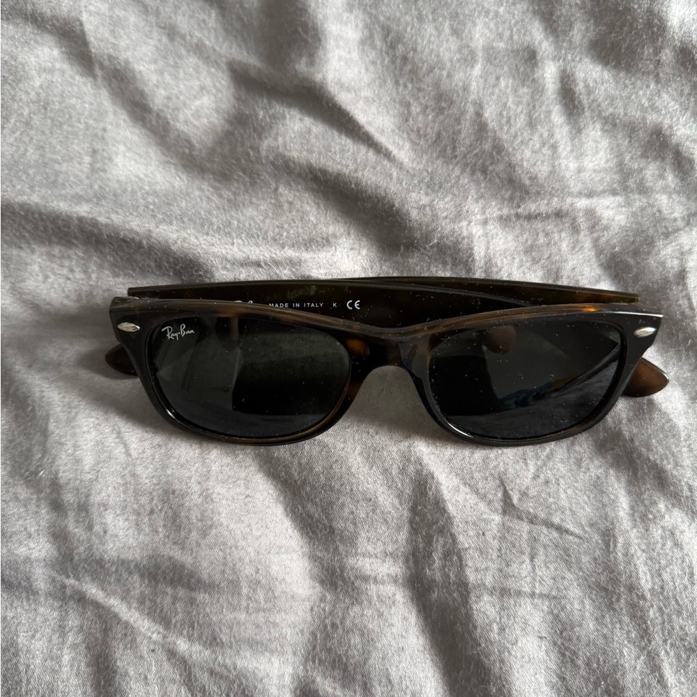 polarised Ray-Ban Classic Brown Sunglasses